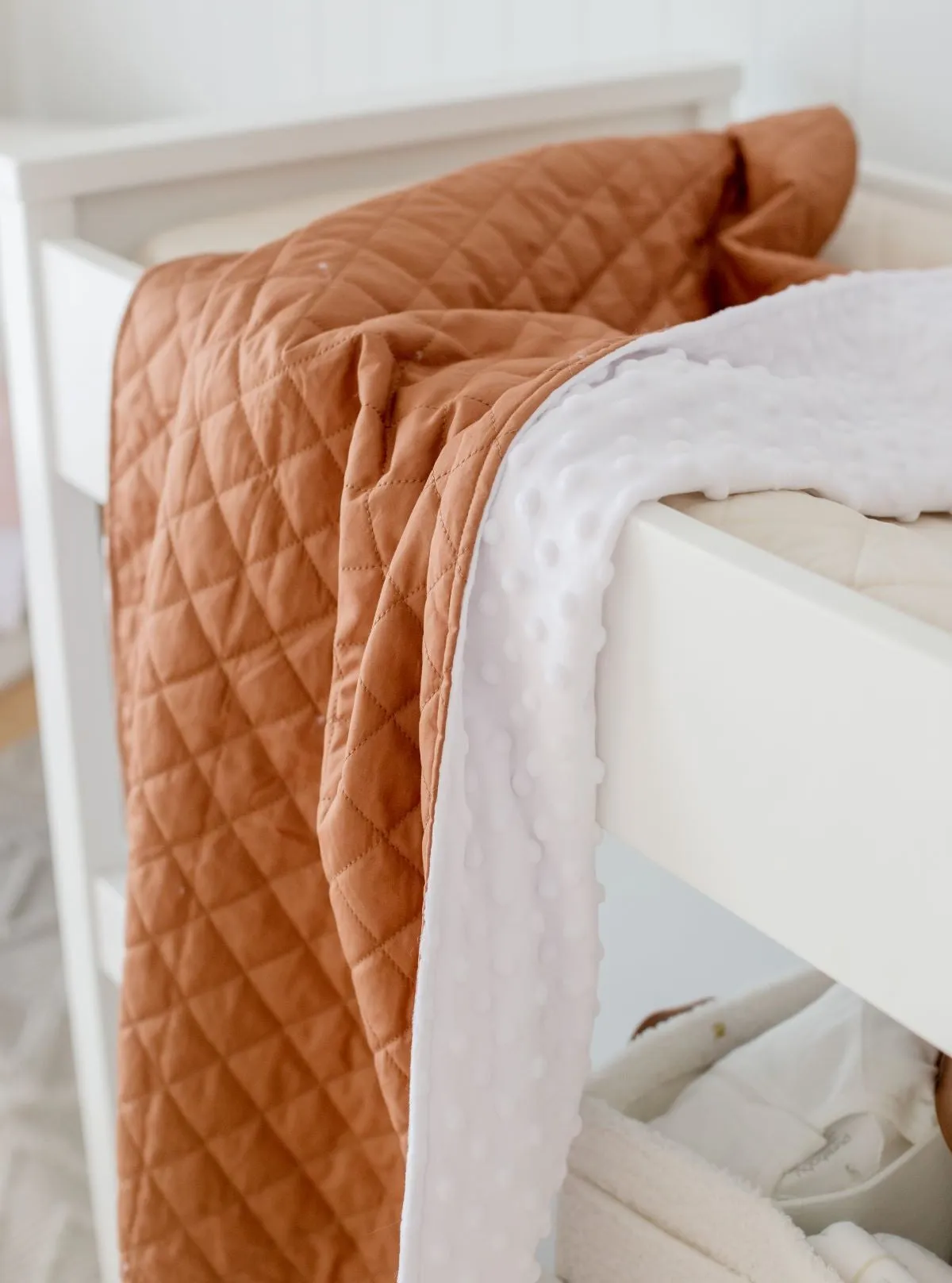 Bambella Designs Quilted Snuggle Blanket - Chestnut