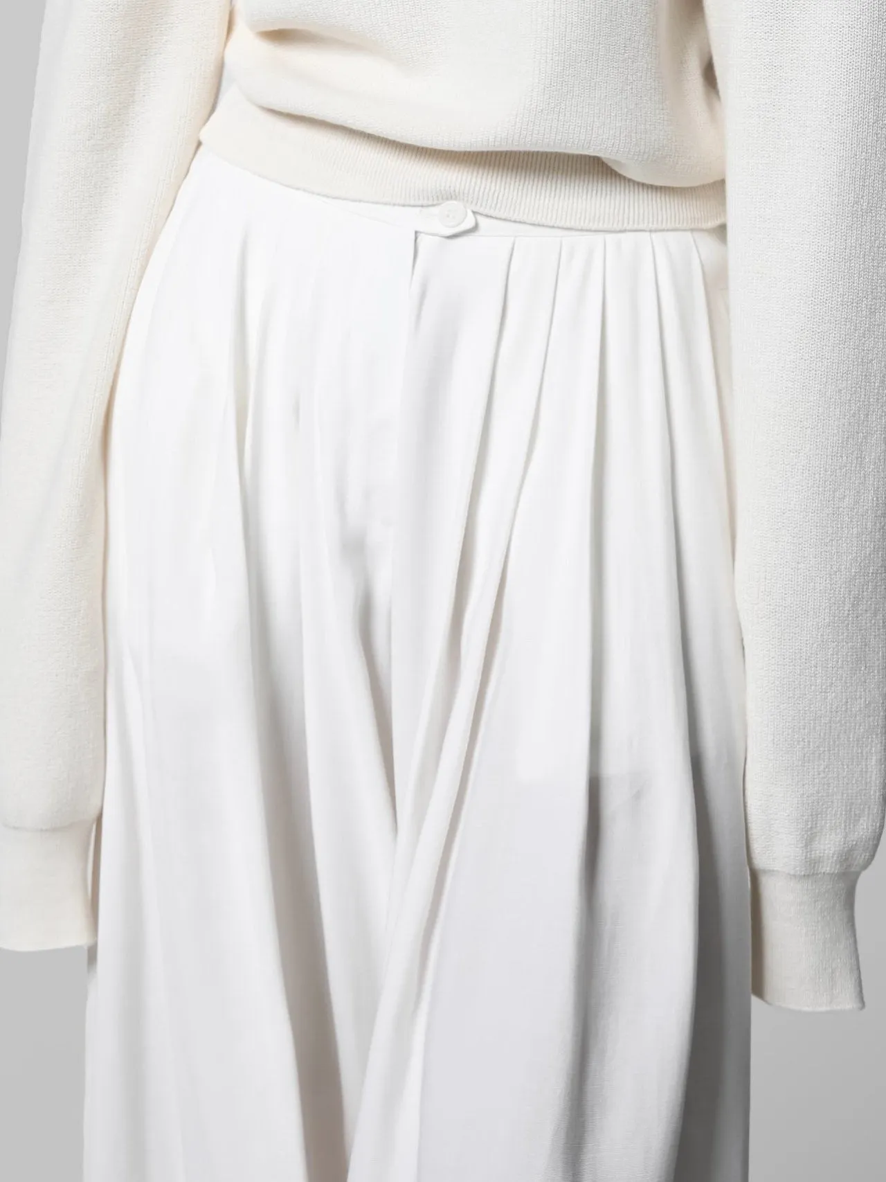 BAMBOO PIN TUCK PLEATED WIDE TROUSERS