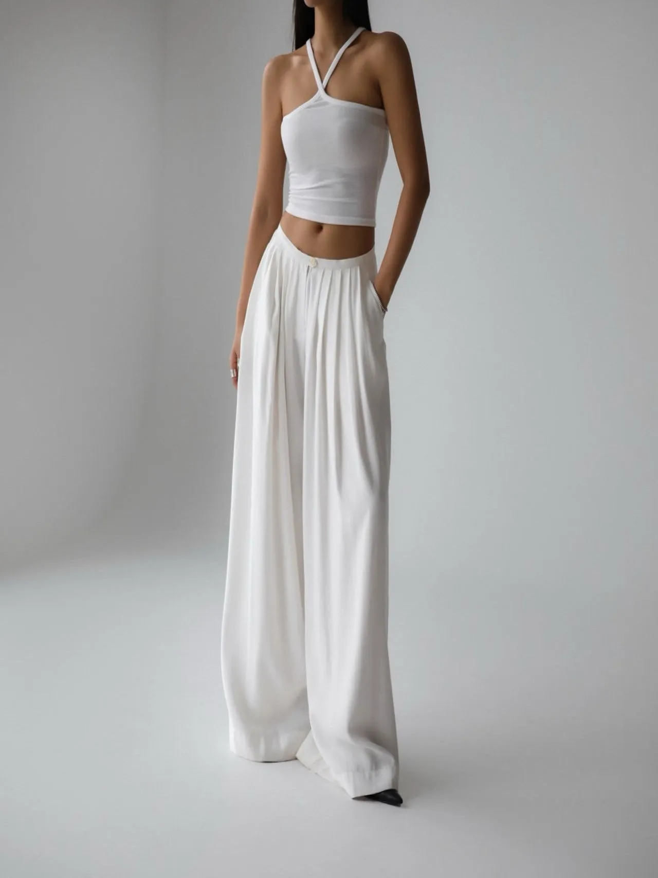 BAMBOO PIN TUCK PLEATED WIDE TROUSERS