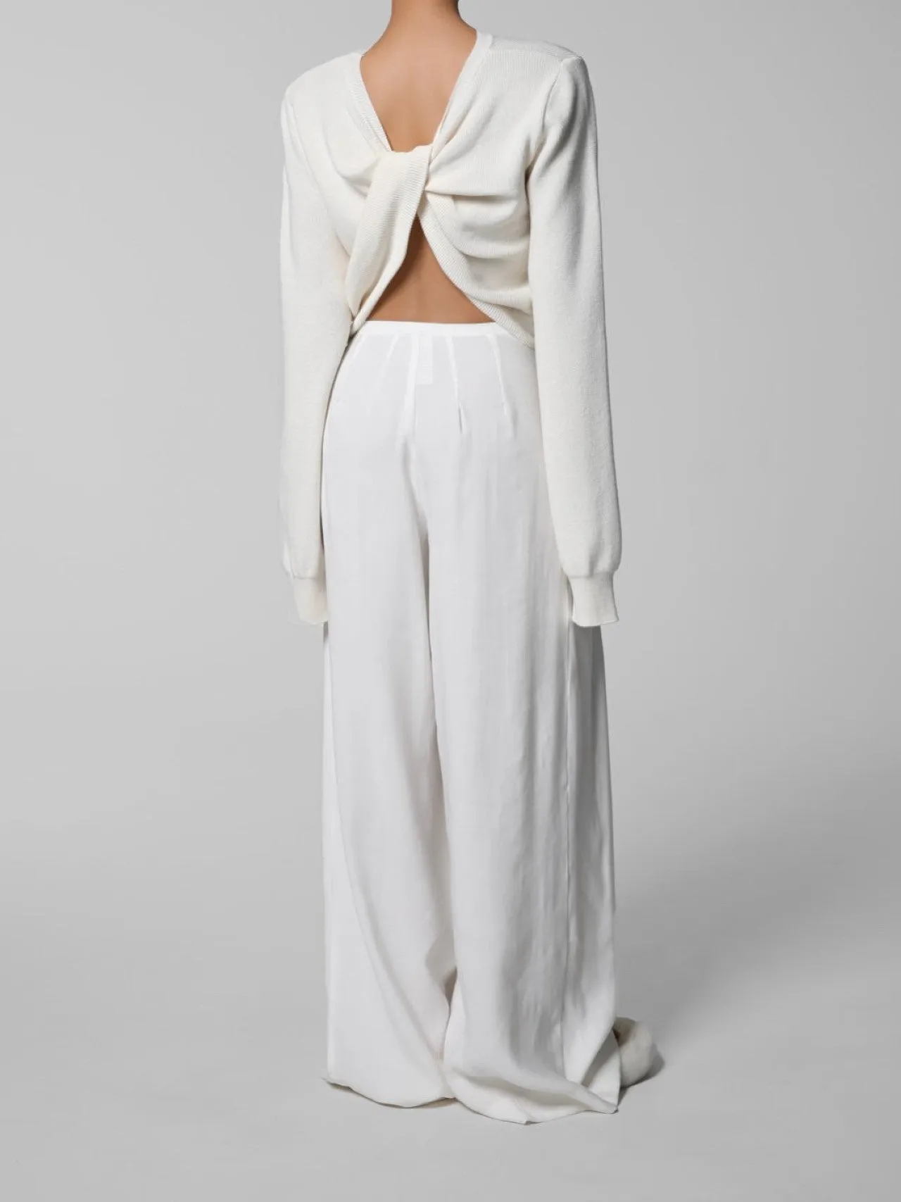 BAMBOO PIN TUCK PLEATED WIDE TROUSERS