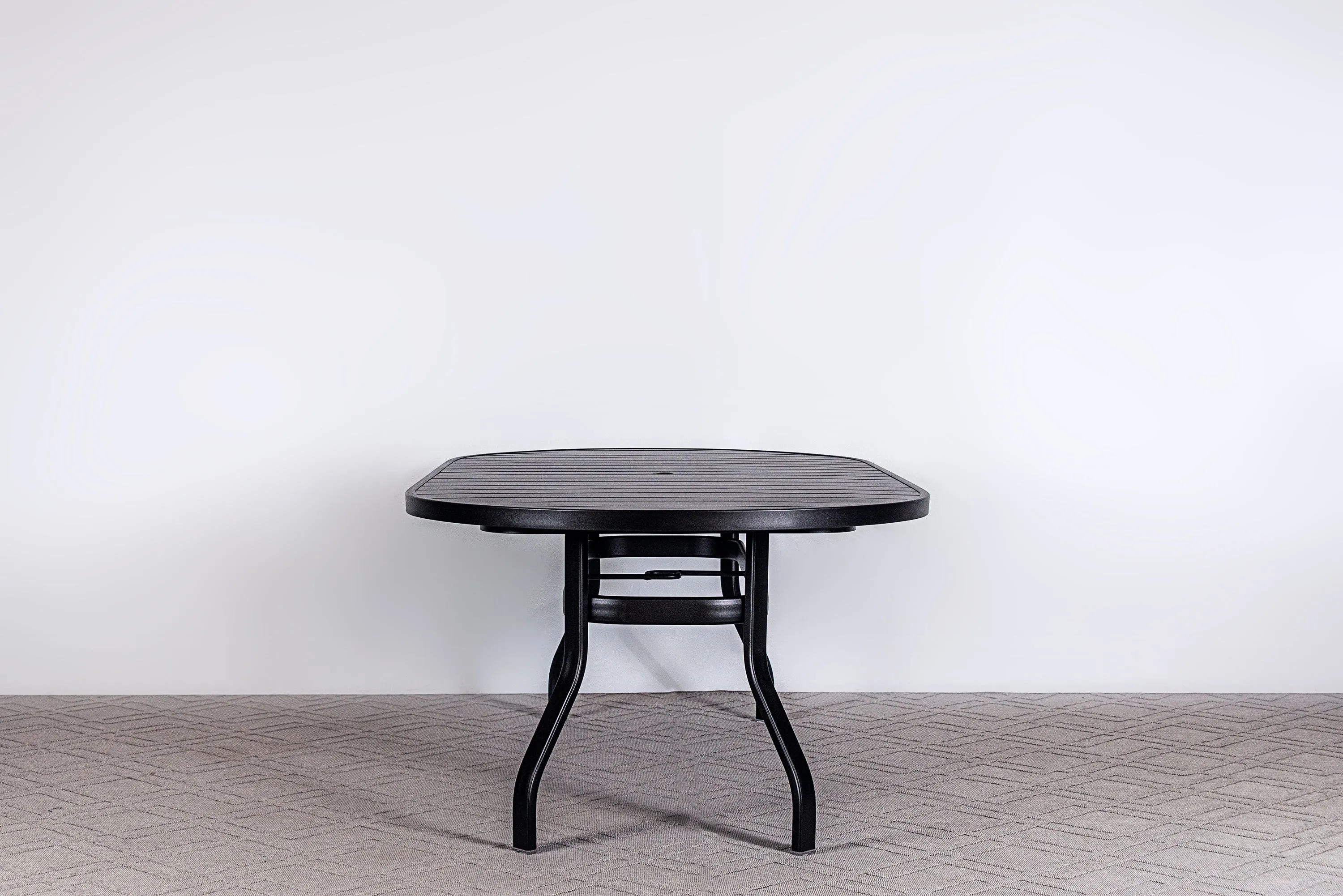 Breeze 42"x82" Oval Dining Table