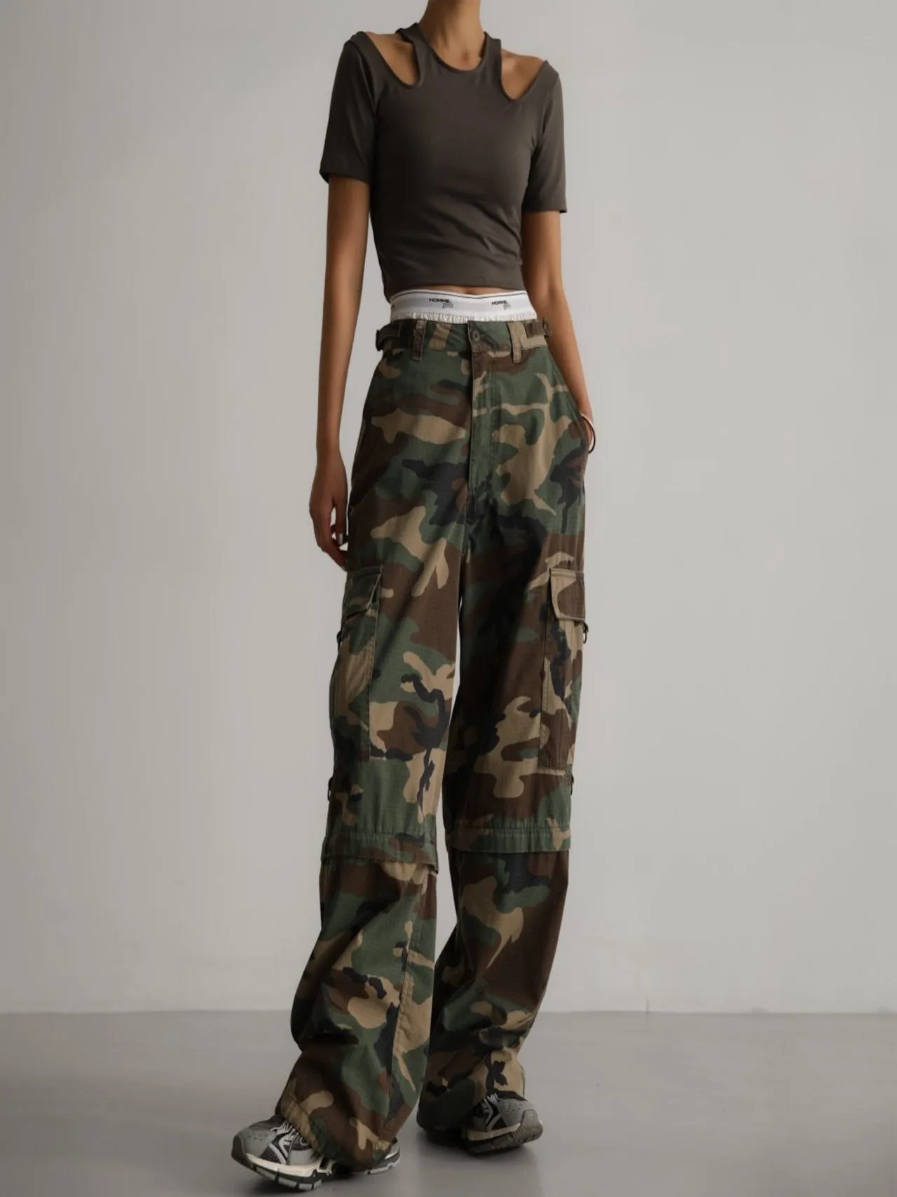 WASHED CAMOUFLAGE CARGO TROUSERS