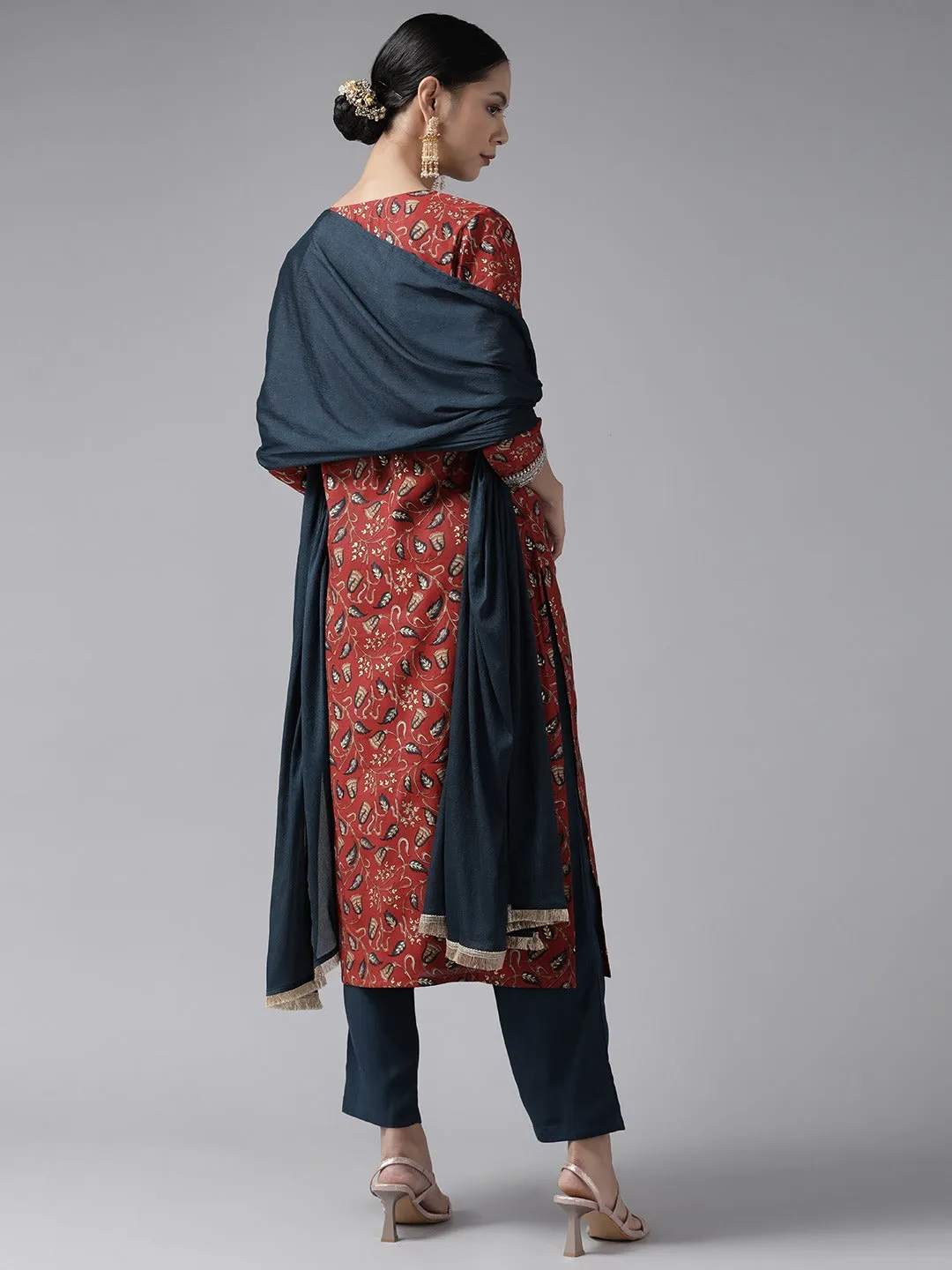 Women Rust Silk Blend Kurta Set With Dupatta